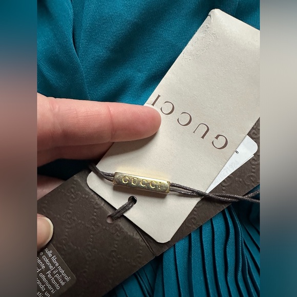 NWT Gucci silk mock neck ruffle sleeve blouse sz M/L IT 44 pleated button up - Picture 11 of 12